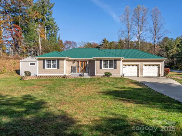 201 Sean WAY, Hendersonville, NC 28792