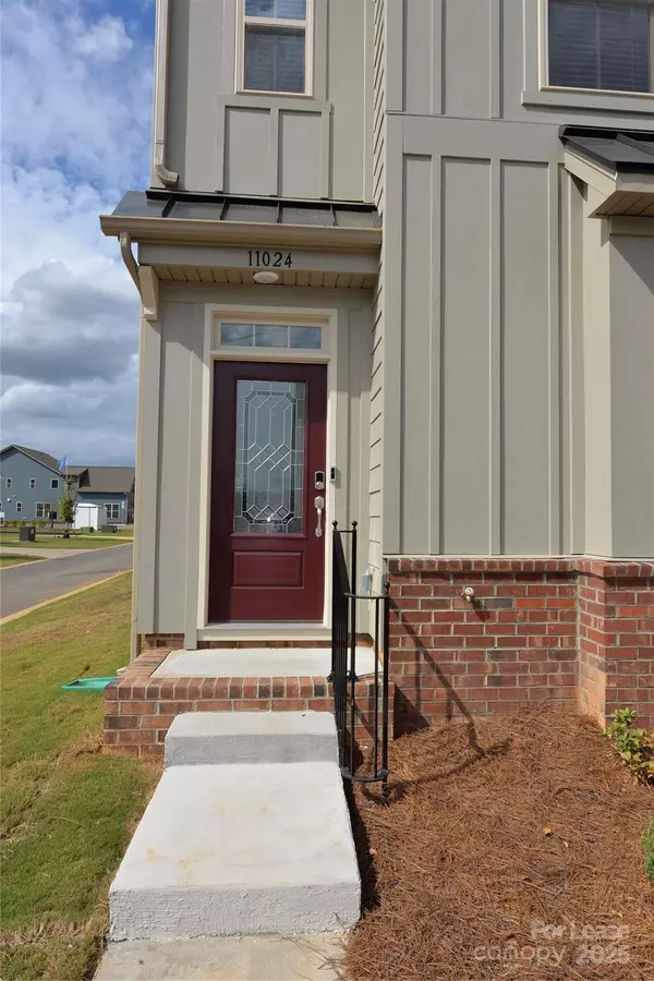 Davidson, NC 28036,11024 Zac Hill RD