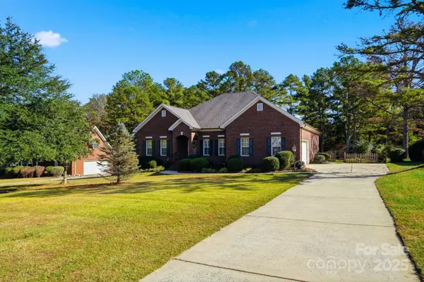 Monroe, NC 28110,5917 Meadowmere DR