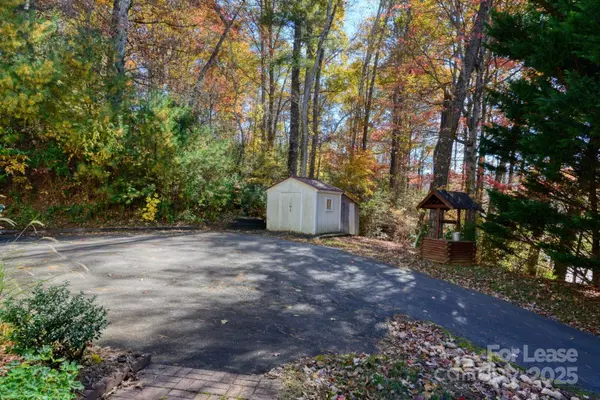 Weaverville, NC 28787,34 East ST