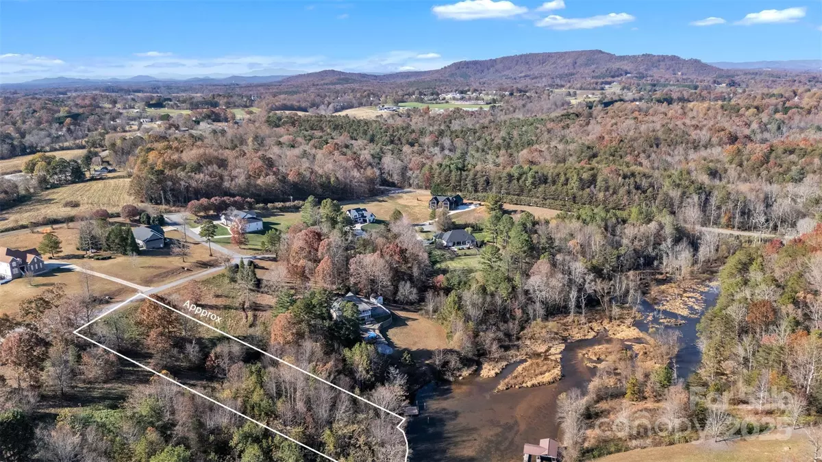 Taylorsville, NC 28681,114 Franklin LN #11