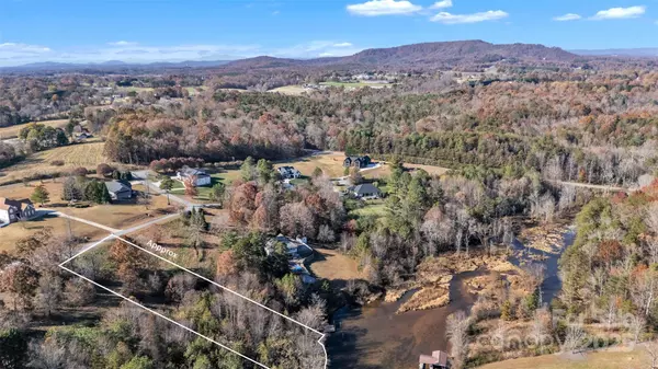 114 Franklin LN #11, Taylorsville, NC 28681