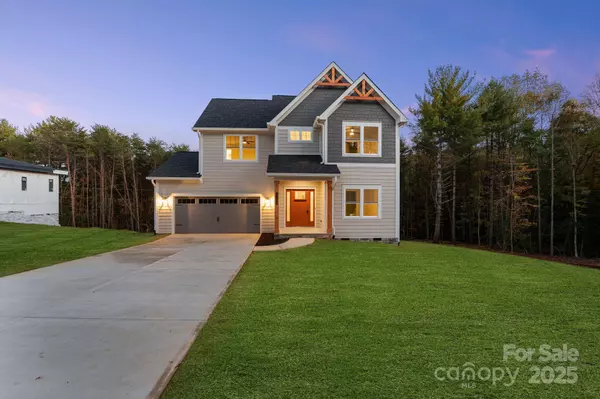 Hickory, NC 28601,5729 Selkirk PL