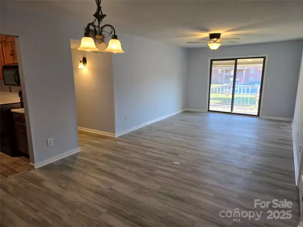 Kannapolis, NC 28081,119 Carriage House DR