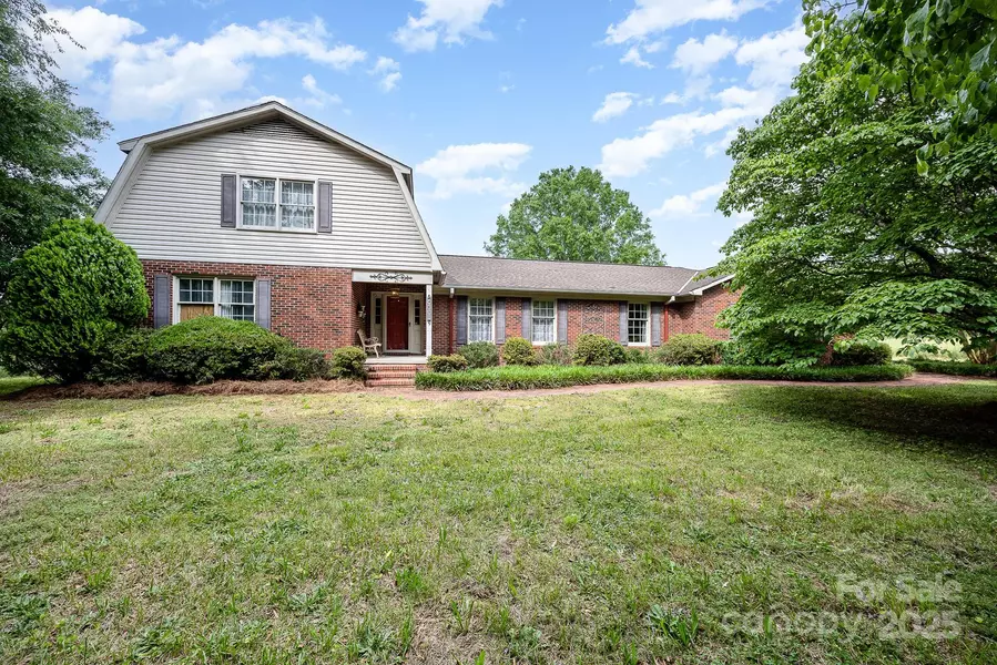 4630 Woodleaf RD, Salisbury, NC 28147