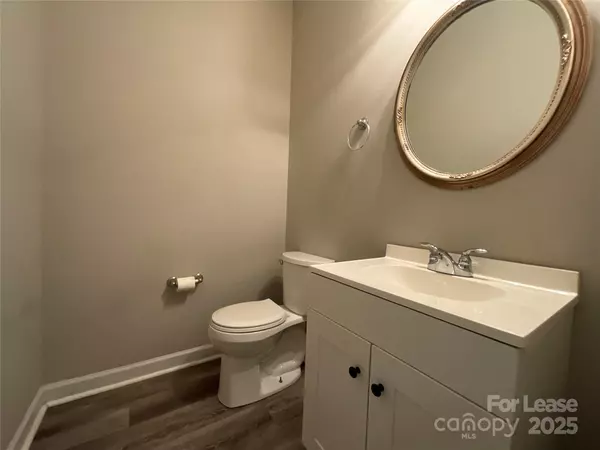 Charlotte, NC 28217,5919 Pisgah WAY