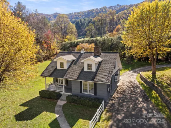 Waynesville, NC 28786,195 Nature LN