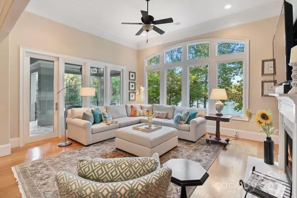 Sherrills Ford, NC 28673,9225 Fair Oak DR