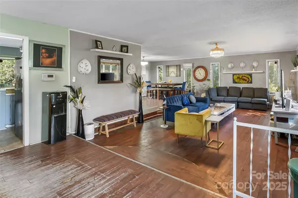 Asheville, NC 28806,11 Creasman PL