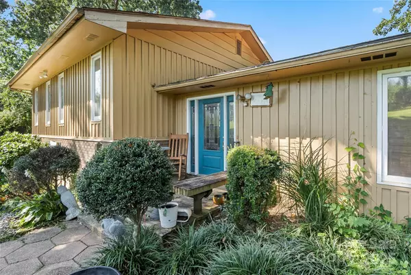 Asheville, NC 28806,11 Creasman PL