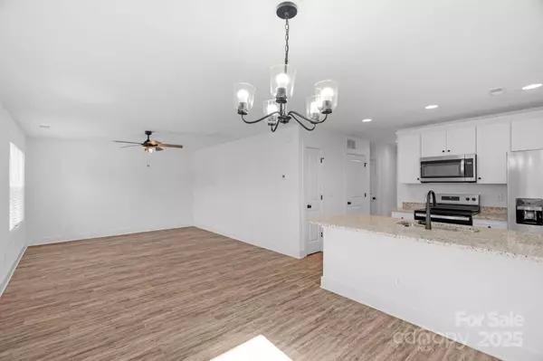 Chester, SC 29706,324 Ashford ST