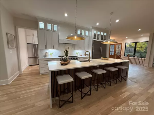 Charlotte, NC 28270,1450 Pine Tree DR