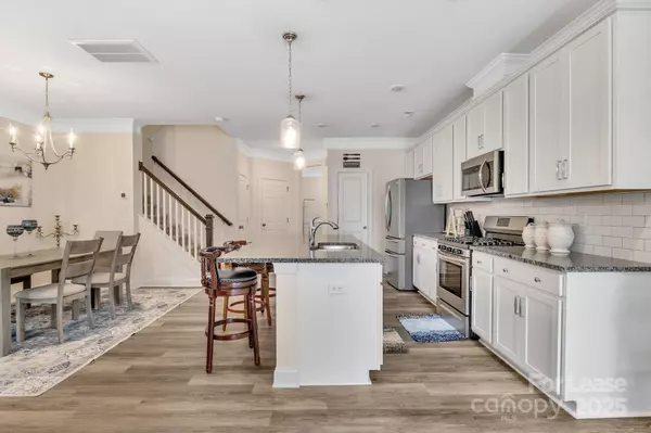 Charlotte, NC 28269,5546 Harris Cove DR