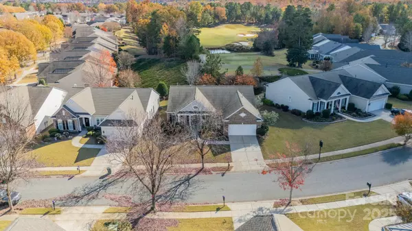 Fort Mill, SC 29707,35047 Carnation LN