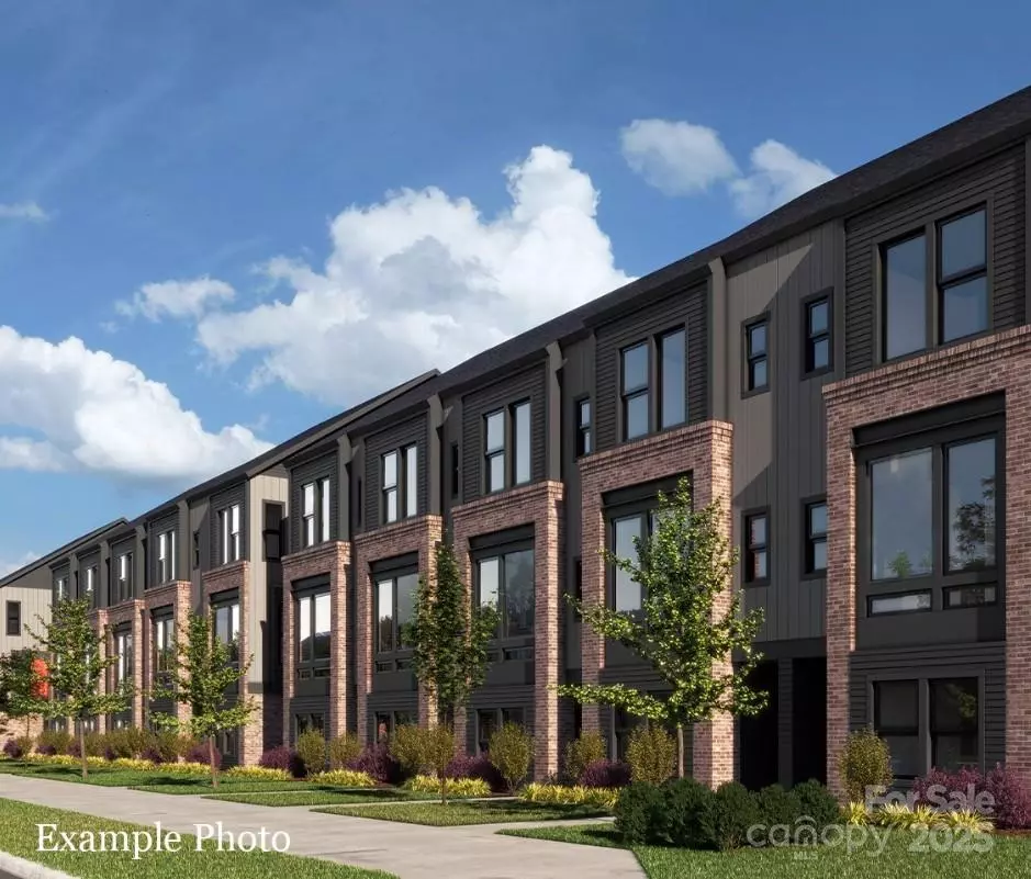 Charlotte, NC 28206,1109 N Graham ST #37