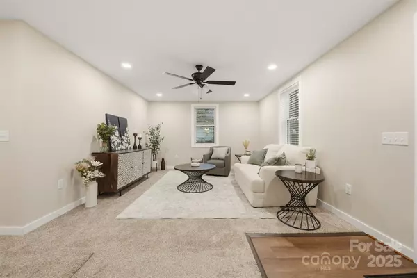 Granite Falls, NC 28630,20 Archer ST