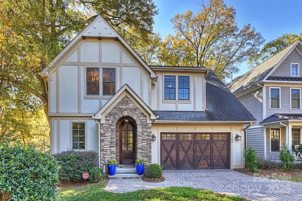 3304 Josephine CT, Charlotte, NC 28205