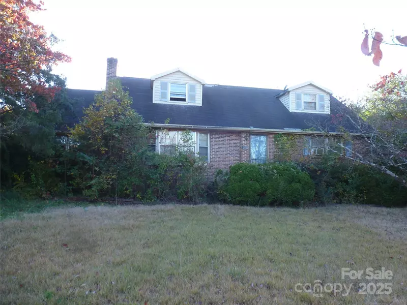 2505 Charlotte Hwy HWY, Lancaster, SC 29720