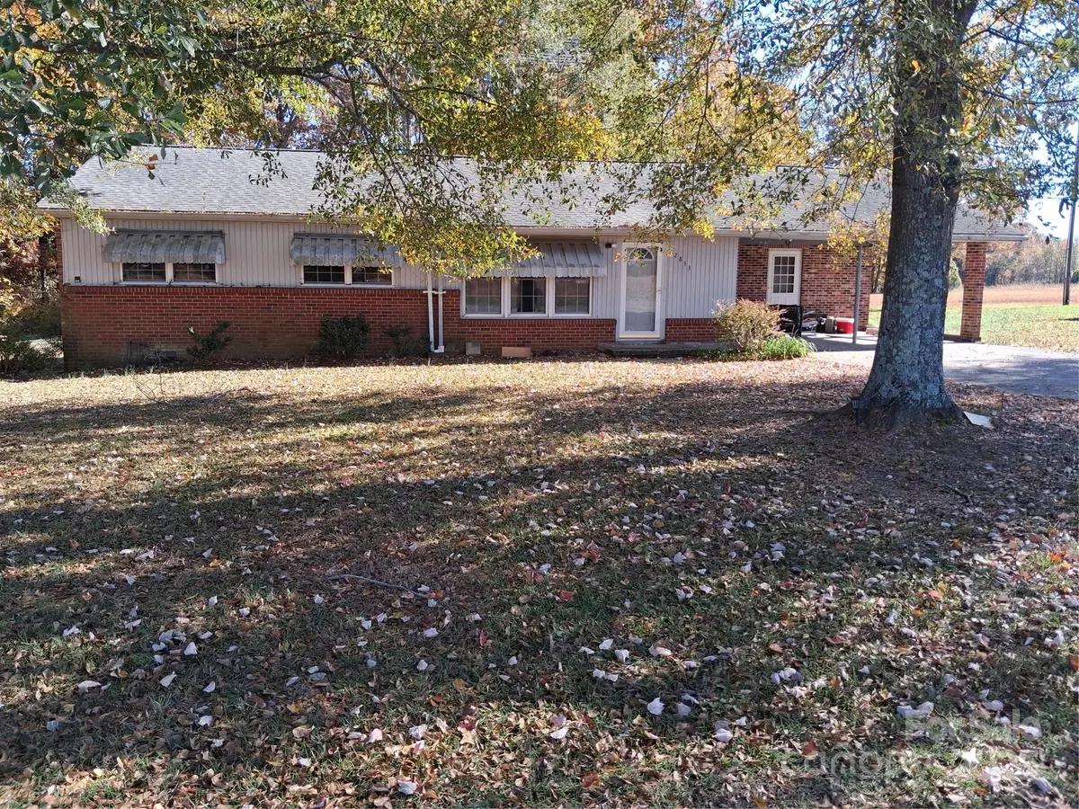 Mooresboro, NC 28114,2833 Camp Creek Church RD