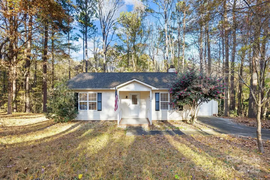 129 Mills Valley DR, Mooresville, NC 28117