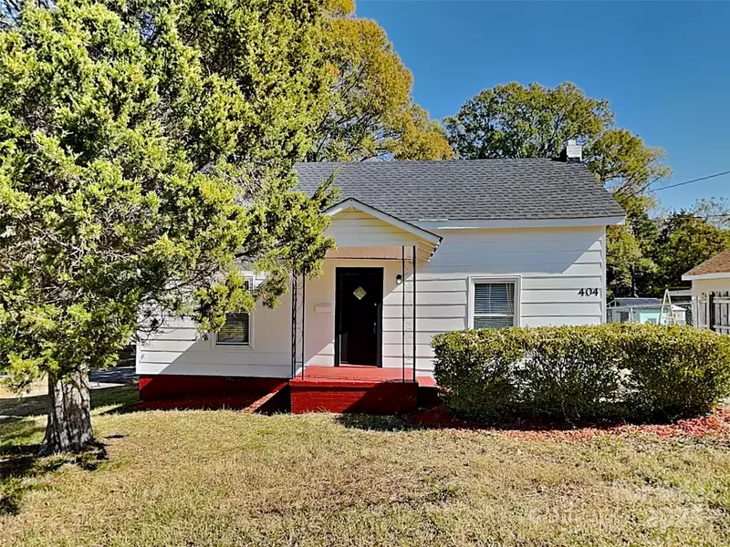 404 E Mills AVE, Mooresville, NC 28115