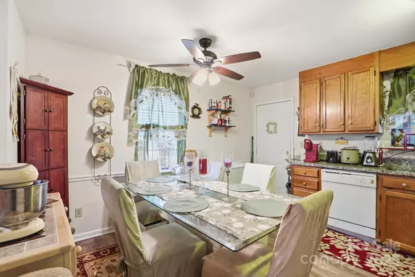 Charlotte, NC 28215,721 Ascot DR