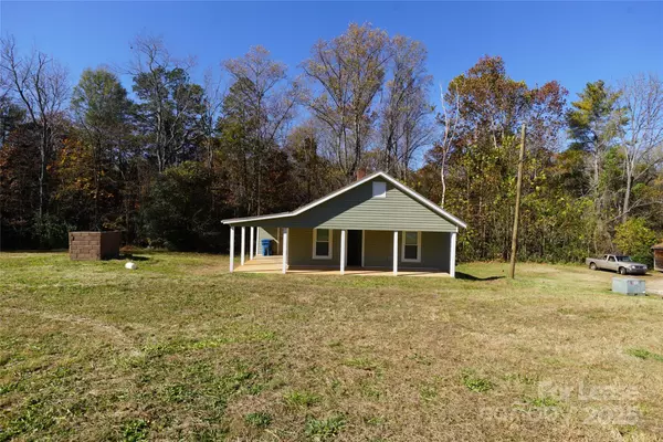 146 Fairway AVE, Hudson, NC 28638