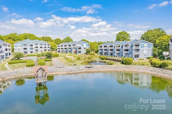 1125 Torrence CIR, Davidson, NC 28036