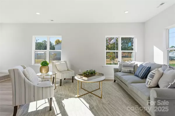 Fort Mill, SC 29708,230 First ST S