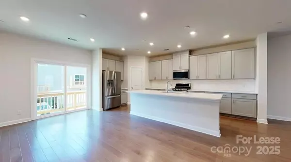 Charlotte, NC 28217,2632 Greenmarket DR