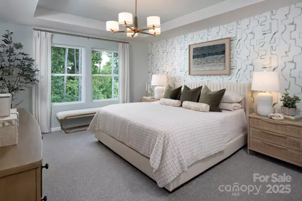 Charlotte, NC 28215,2127 Vinyasa LN