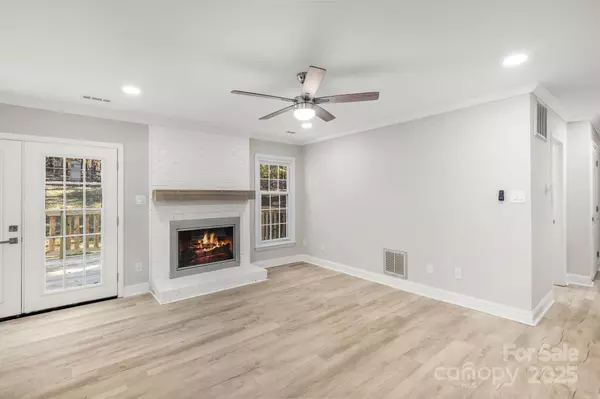 Matthews, NC 28105,1111 Somersby LN