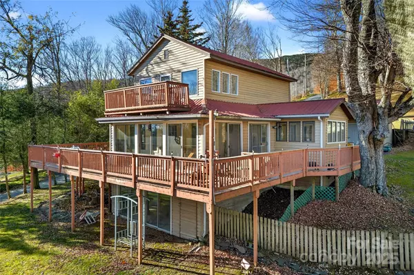 Bakersville, NC 28705,36 Mitchell View RD