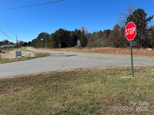 Taylorsville, NC 28681,922 Rink Dam RD