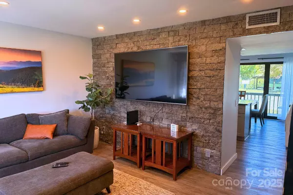 Lake Lure, NC 28746,128 West Lake DR S #505