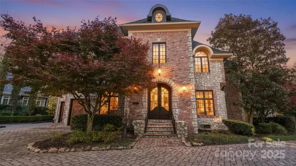 2310 La Maison DR, Charlotte, NC 28226