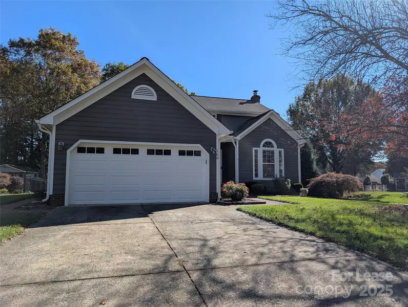 160 Stone Ridge LN, Mooresville, NC 28117