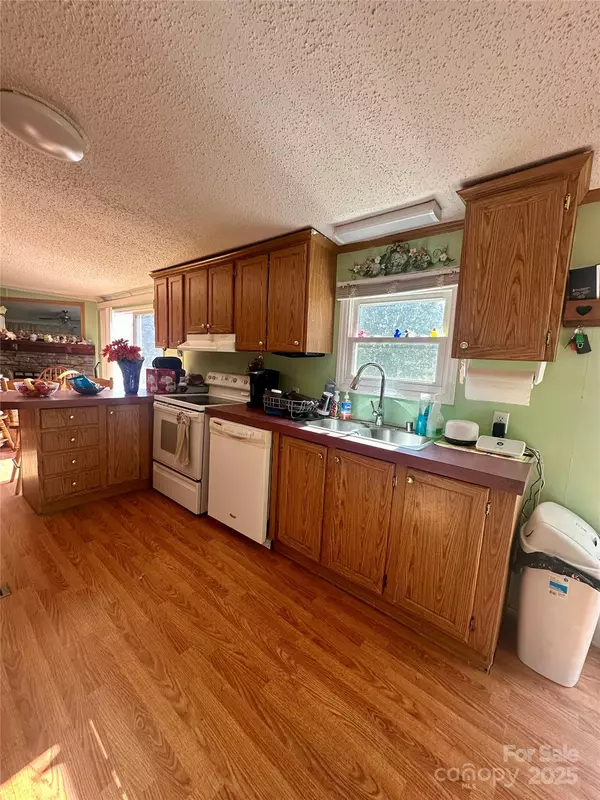 Dallas, NC 28034,4148 Puetts Chapel RD