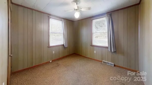 Vale, NC 28168,6331 Smith RD