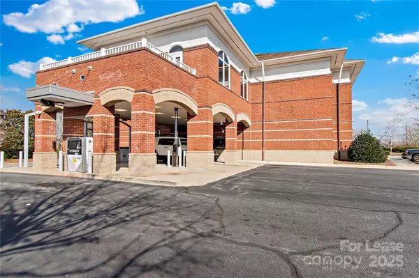 Mocksville, NC 27028,135 Boxwood DR #Upstairs Offices