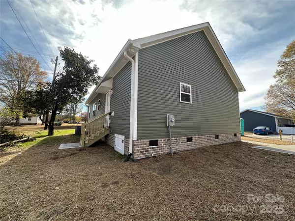 Cherryville, NC 28021,901 E Church ST