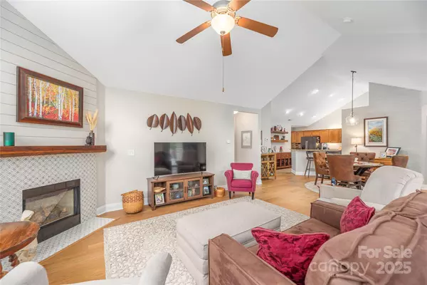 Weaverville, NC 28787,90 Mountain Meadow CIR #U3