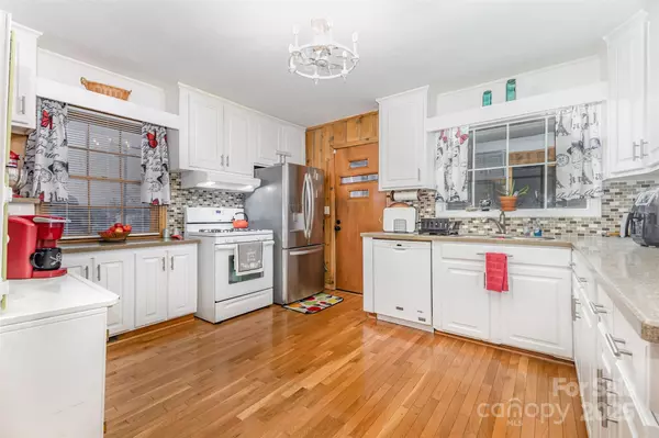 Gastonia, NC 28054,100 Ruby LN