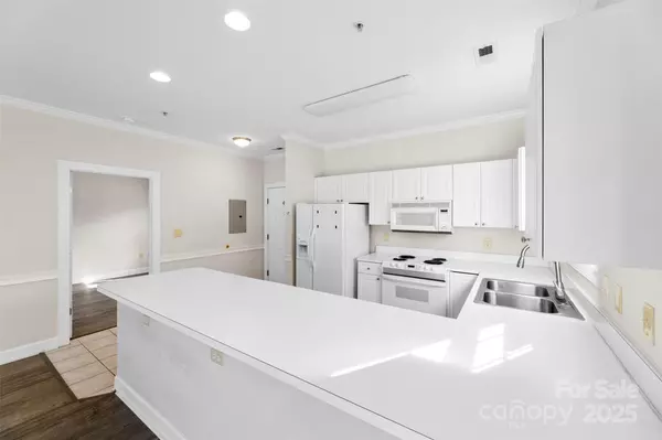 Charlotte, NC 28213,9271 Meadow Vista RD