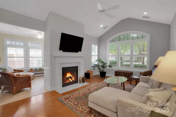 Matthews, NC 28105,2742 Circa DR