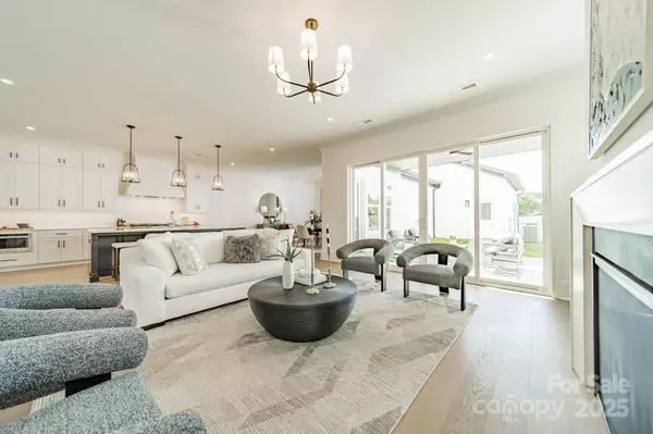 Davidson, NC 28036,19032 Newburg Hill RD