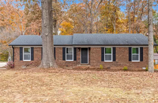 765 Laverton LN, Rural Hall, NC 27045