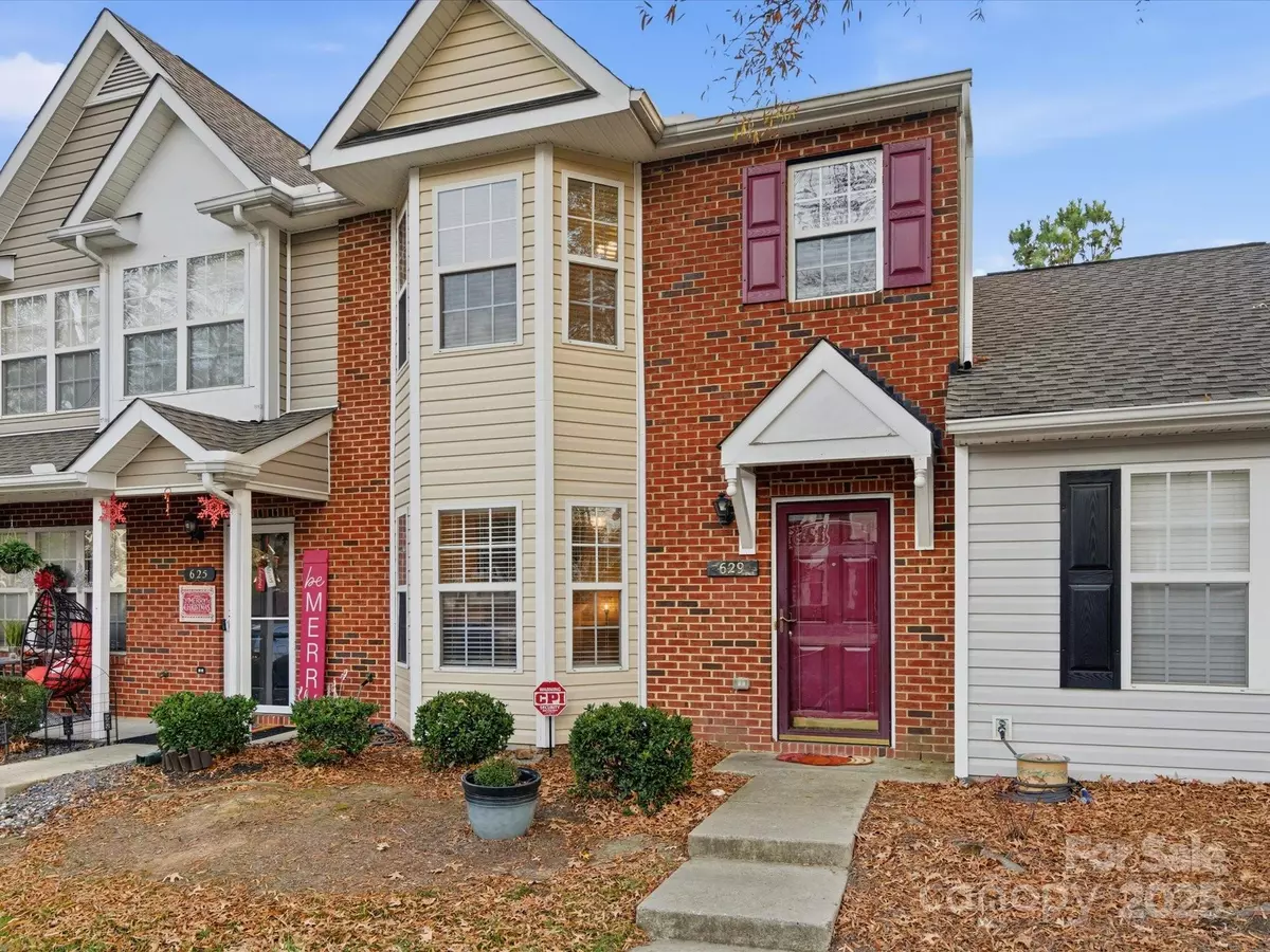 Matthews, NC 28104,629 Gelderland DR