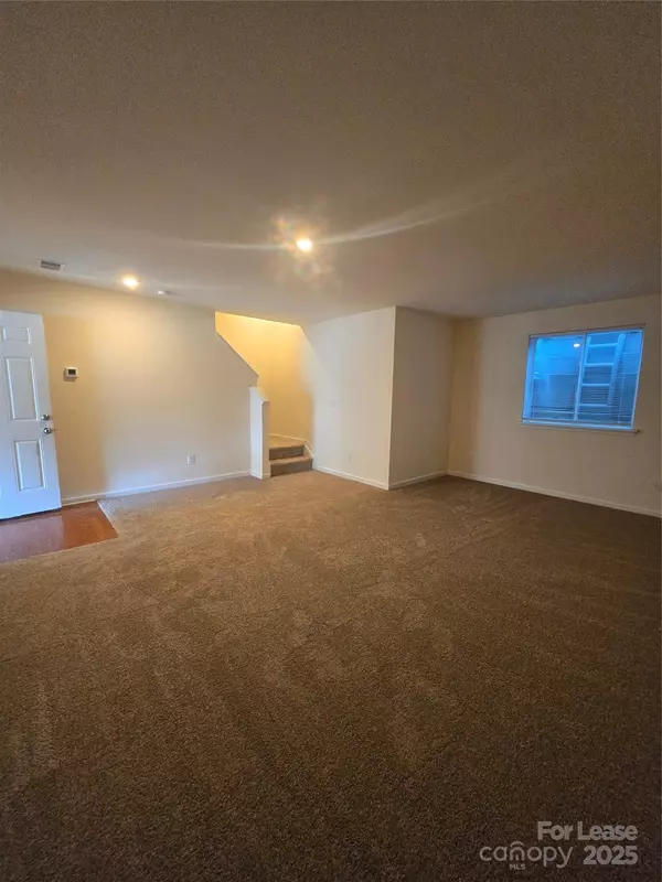 Charlotte, NC 28269,6439 Prosperity Church RD