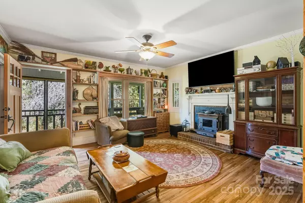 Mars Hill, NC 28754,13 Holly Hill Farm RD